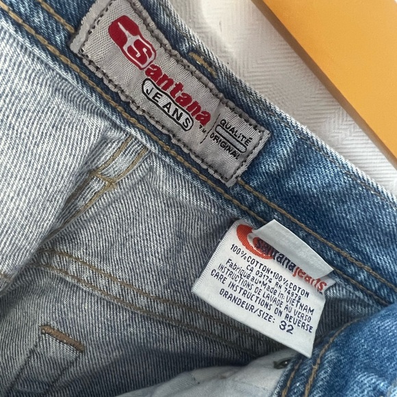 High-Rise Straight Leg Jeans in Medium Blue - Picture 4 of 4